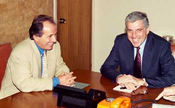 «Ναι» σε νέους πόρους «όχι» σε άλλους φόρους, λέει ο ΥΠΕΘΟ – Εγγυήσεις ζητά η ΓΣΕΕ