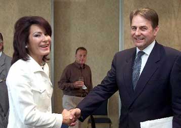 Πρεμιέρα της Αθηναϊκής Ολυμπιακής Εταιρείας παρουσία Ρογκ και Αγγελοπούλου