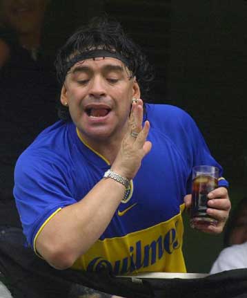 Αντίθετος στην απεργία των ποδοσφαιριστών ο Μαραντόνα