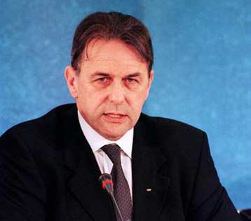 Πρόοδος ή στασιμότητα; Στην Αθήνα ο Ζ.Ρογκ για την πορεία των Αγώνων του 2004