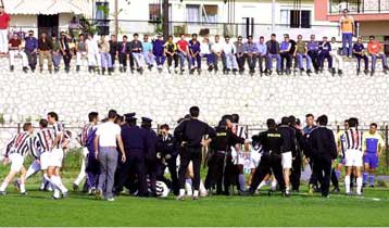 Ο ΠΣΑΠ ζητά ευθύνες για τα επεισόδια στα ελληνικά γήπεδα