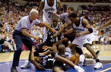 Έκαναν το 3-1 με 97-84 επί της Μινεσότα