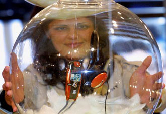 Ακτινοβολία: Το 2003 ασφαλή συμπεράσματα για τις επιπτώσεις από τις κεραίες κινητής τηλεφωνίας