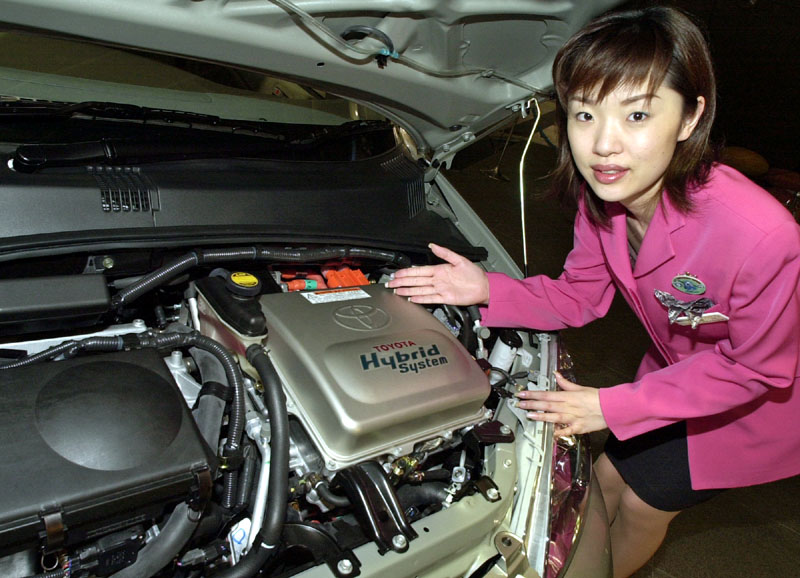 Περισσότερα υβριδικά αυτοκίνητα από την Toyota