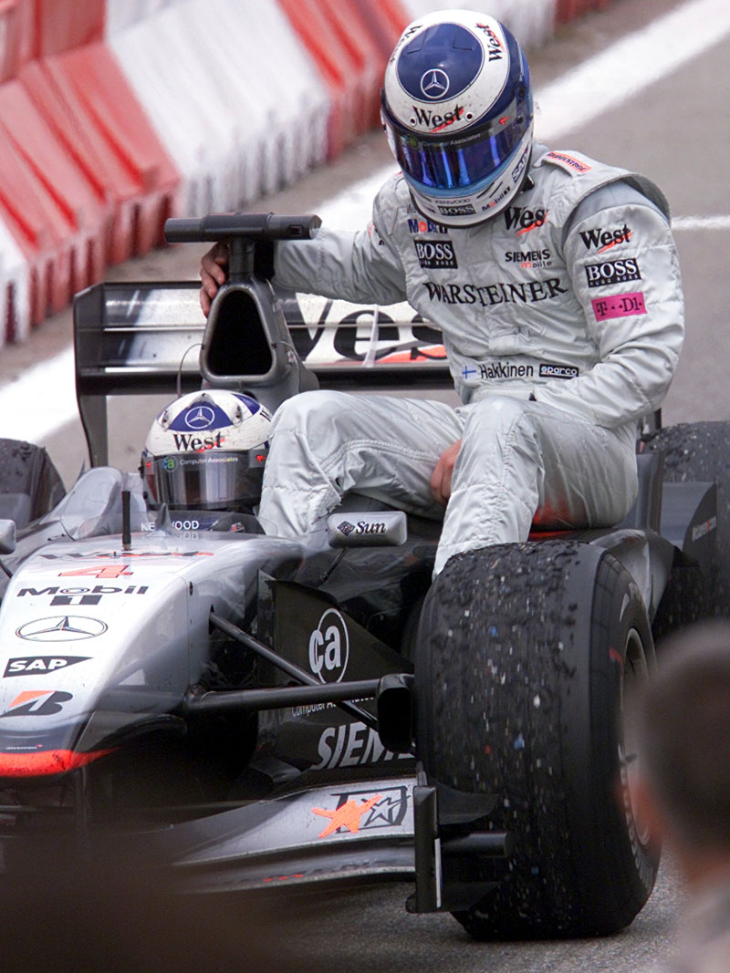 Δύσκολα να αλλάξουν οδηγούς Ferrari και McLaren το 2002