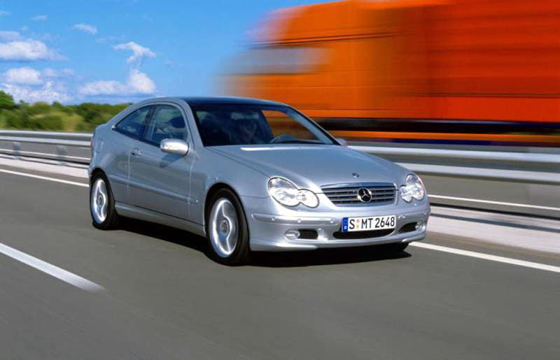 Aνοικτή πρόσκληση γνωριμίας με τα μοντέλα της Mercedes-Benz