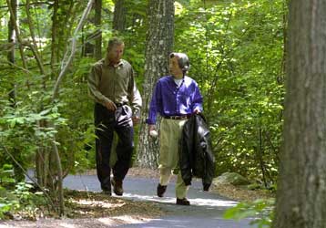 Συμφωνούν στο διάλογο για τις κλιματικές αλλαγές Μπους και Κοϊζούμι
