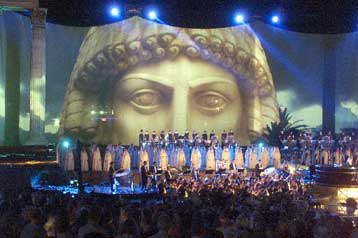 Μουσικό ταξίδι από την αρχαιότητα στο Διάστημα προσέφερε ο Β.Παπαθανασίου