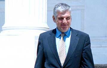 Σύσκεψη στο Μαξίμου την Παρασκευή για την πώληση της Ολυμπιακής