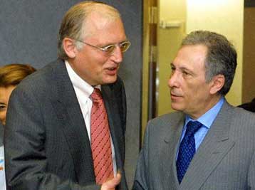 Το Κυπριακό μπορεί να λυθεί πριν από το τέλος του 2002, κατά τον Φερχόιγκεν