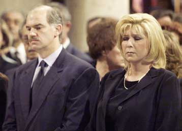 Με τη Δήμητρα Λιάνη γευμάτισε στο ΥΠΕΞ ο Γιώργος Παπανδρέου