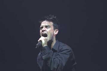 Συναυλία αστέρων για τους φορείς του AIDS προγραμματίζεται για τον Οκτώβριο