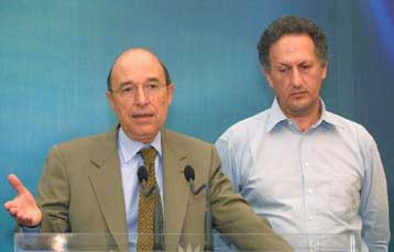 Το απόγευμα της Τετάρτης η κρίσιμη συνεδρίαση του ΕΓ του ΠΑΣΟΚ