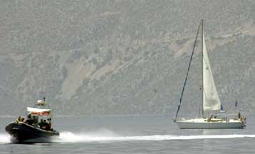 Τελείωσε η περιπέτεια των επιβατών στο ιστιοφόρο που εξέπεμψε σήμα κινδύνου