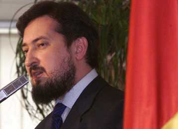 Τις στρατιωτικές επιλογές της ΠΓΔΜ μελετά ο πρωθυπουργός της χώρας