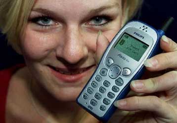 Τέλος τα (ζημιογόνα) φορητά τηλέφωνα για τη Philips