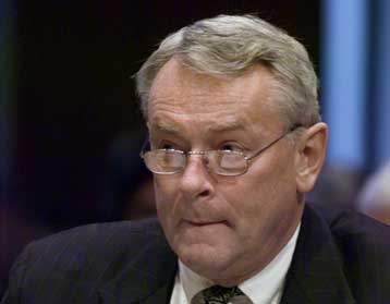 Ενημέρωση του αντιπροέδρου της ΔΟΕ από την Γ.Αγγελοπούλου για το 2004