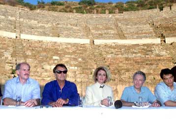 Οι «Νεφέλες» στο αρχαίο θέατρο της Εφέσου στις 4 Ιουλίου