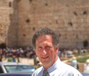 Ως πρέσβης καλής θέλησης στη Μ.Ανατολή ο γραμματέας της ΚΕ του ΠΑΣΟΚ