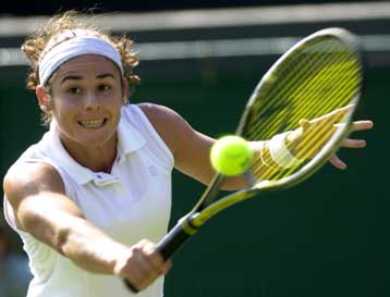 Νοκ άουτ τέθηκε η Χίνγκις από άσημη Ισπανίδα