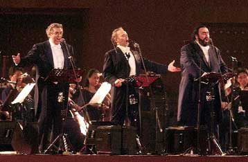 Μεγαλειώδης η παρουσία των Ντομίνγκο, Παβαρότι και Καρέρας στην Κίνα