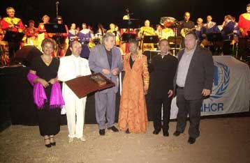 Βραβείο του UNHCR στο Μίκη θεοδωράκη και συναυλία του Γ.Νταλάρα στους Δελφούς