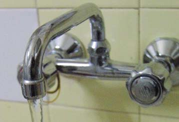 Μερική επαναλειτουργία της μονάδας ύδατος στο Γαλάτσι υπόσχεται η ΕΥΔΑΠ