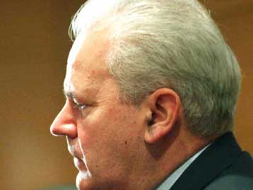 Ανοιχτός ο δρόμος για την έκδοση του Μιλόσεβιτς στο ICTY