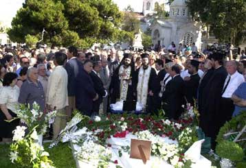 Επιμνημόσυνη δέηση στον τάφο του Ανδρέα Παπανδρέου