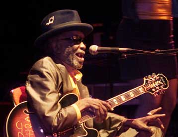 Την τελευταία του πνοή σε ηλικία 83 ετών άφησε ο θρύλος των μπλουζ, Τζον Λι Χούκερ