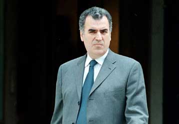 Δεν αμφισβητείται η απόφαση για τους σταθμούς, τονίζει ο Ρέππας