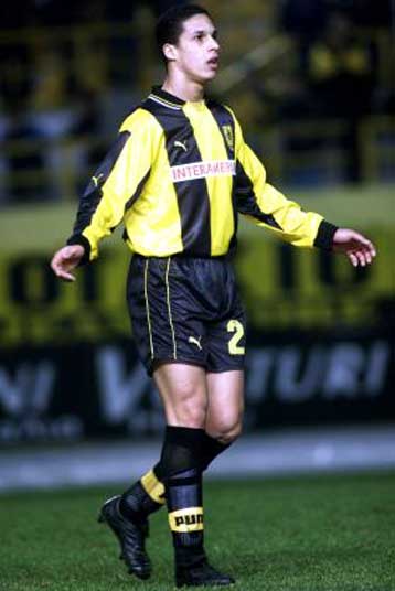 Ο Ανρί Μισέλ ζήτησε την παραμονή του Ελ Καρκουρί