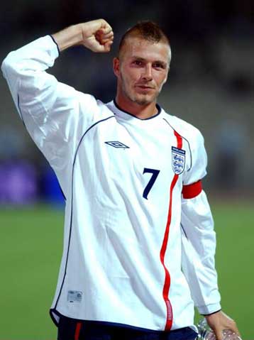 Αυστηρή ποινή περιμένει την εθνική Ελλάδας για τα επεισόδια με Αλβανία και Αγγλία