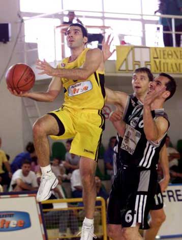 Το Μαρούσι έβδομο στην Α1 μπάσκετ, 90-88 τον ΠΑΟΚ και έκανε το 2-0