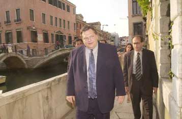 Ο Μίκης Θεοδωράκης θα είναι ο βασικός συμπαραστάτης της Πολιτιστικής Ολυμπιάδας