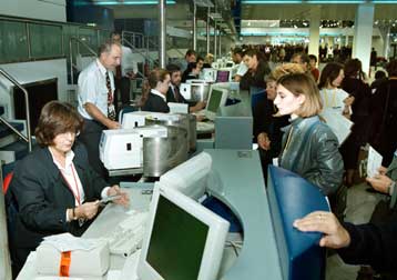 Ταλαιπωρία επιβατών στο «Ελευθέριος Βενιζέλος» λόγω ξαφνικής απεργίας