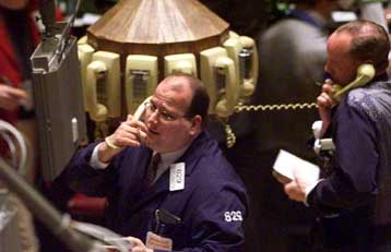 Απώλειες για Nasdaq και Dow Jones στο άνοιγμα της Δευτέρας