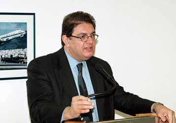 Επεκτείνονται οι λεωφορειόδρομοι κατά 45 χλμ. μέχρι το 2004