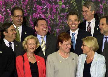 Το ευρώ ενισχύει την ανάπτυξη, υποστηρίζουν οι «15»