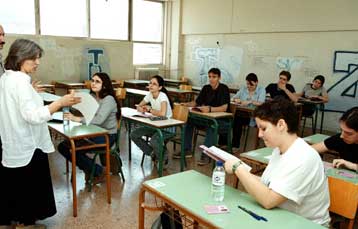 Εύκολα και απλά χαρακτήρισαν τα σημερινά θέματα οι μαθητές