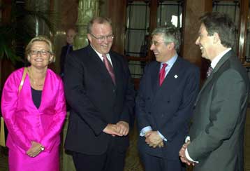 Οι Ευρωπαίοι ηγέτες προσπαθούν να καθησυχάσουν τις υποψήφιες πρoς ένταξη χώρες