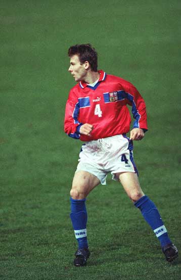 Παραμένει στη Λάτσιο ο Νέντβεντ ως το 2006