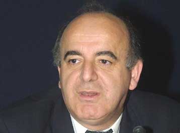 Κάτω από το στόχο τα δημόσια έσοδα το Μάιο