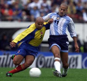 Μόνο με πρόστιμο τιμωρούνται οι ιταλικές ομάδες για τους «μαϊμούδες» κοινοτικούς