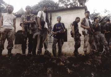 Αποκεφαλισμένες σορούς αφήνουν πίσω τους οι αντάρτες της Αμπού Σαγιάφ