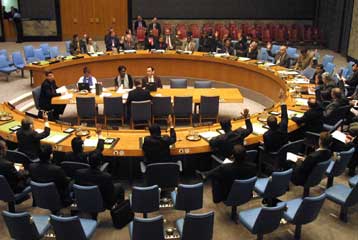 Το Συμβούλιο Ασφαλείας του ΟΗΕ επαναβεβαιώνει την υποστήριξή του στις προπάθειες Ανάν για το Κυπριακ