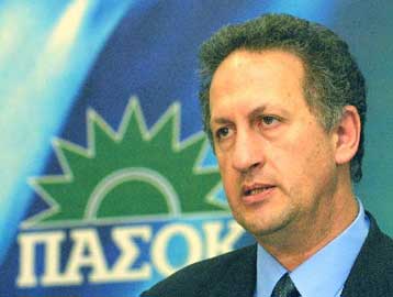 Προοδευτικό σχέδιο για την επανάκαμψη του ΠΑΣΟΚ προτείνει ο Σκανδαλίδης