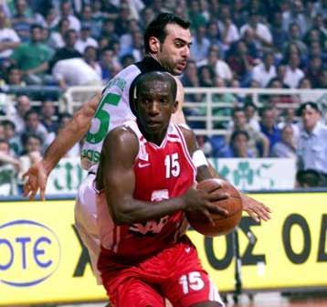 Μόνο νίκη θέλει ο Ολυμπιακός στον δεύτερο τελικό με τον Παναθηναϊκό