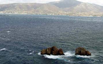 Αύξηση του αφορολόγητου ορίου για κατοίκους νησιών αποφάσισε η Βουλή