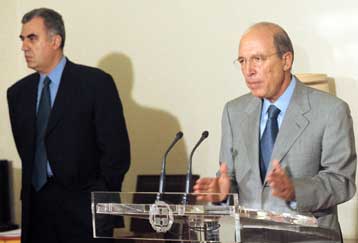 Απάντηση στις αιτιάσεις της «άλλης Αριστεράς»  η χθεσινή ομιλία Σημίτη στη Βουλή, κατά τον Ρέππα